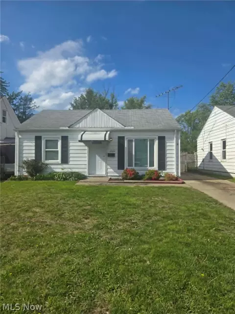 12812 Longmead Ave, Cleveland, OH 44135