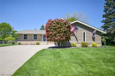 4749 Wolff Dr, Brunswick, OH 44212