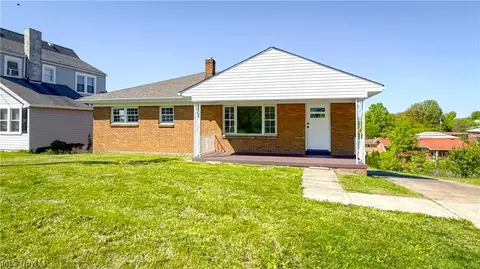 273 Lovers Ln, Steubenville, OH 43953