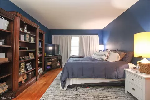 Bedroom - 804 Crestview Dr, Boardman, OH 44512 photo 3 of 6