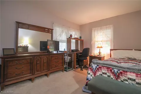 Bedroom - 804 Crestview Dr, Boardman, OH 44512 photo 2 of 6