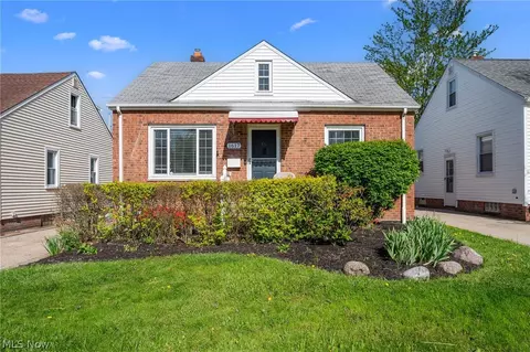 1617 Fruitland Ave, Mayfield Heights, OH 44124
