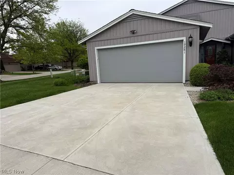 19281 Idlewood Trl, Strongsville, OH 44149