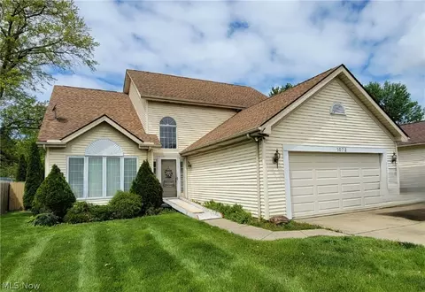 1072 Valley Creek Dr, Eastlake, OH 44095