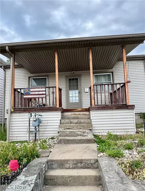 4515 Harrison St, Bellaire, OH 43906