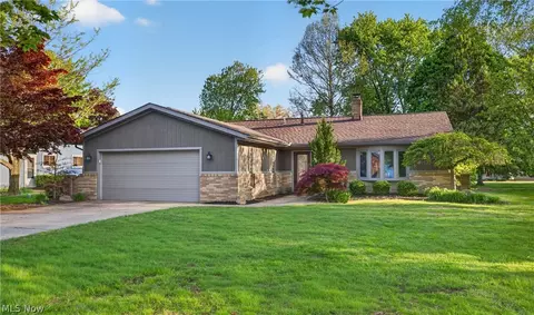 9581 Tamarin Ct, Mentor, OH 44060