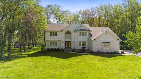 5045 Crofton Ave, Solon, OH 44139