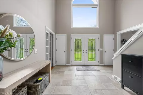 Entry Way - 5045 Crofton Ave, Solon, OH 44139 photo 1 of 3