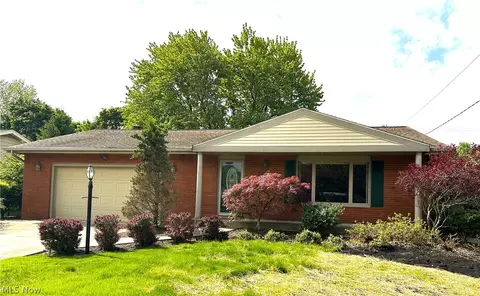 26771 Leenders Ln, North Olmsted, OH 44070