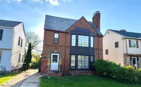 3638 Lindholm Rd, Shaker Heights, OH 44120
