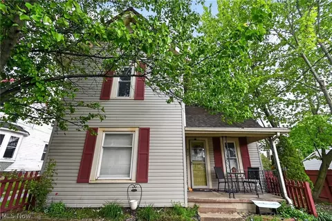 402 Vine St, Ashland, OH 44805