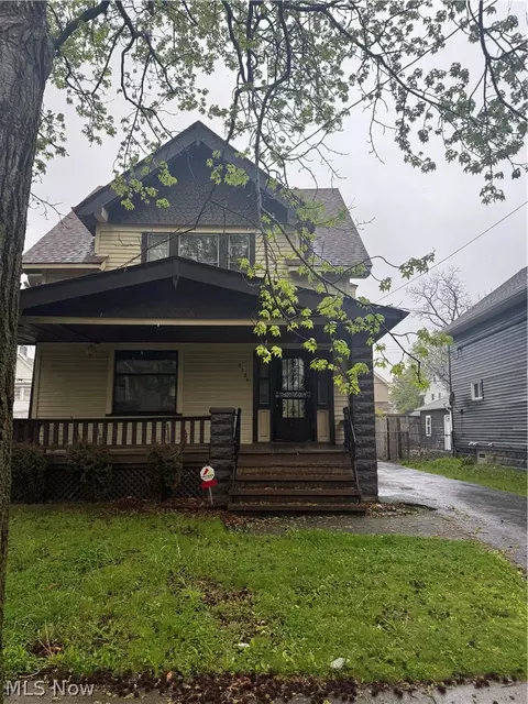 3334 W 99 St, Cleveland, OH 44102