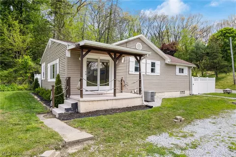3771 S Turkeyfoot Rd, New Franklin, OH 44319