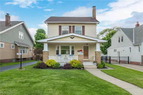1700 Wright Ave, Rocky River, OH 44116