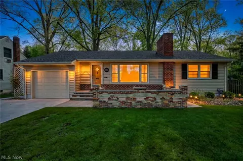 117 Tomahawk Dr, Avon Lake, OH 44012