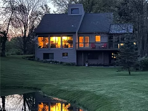 8683 Kennard Rd, Lodi, OH 44254