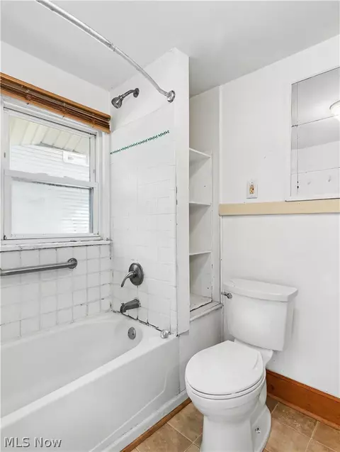 Bath - 190 E Brookside Ave, Akron, OH 44301 photo 3 of 3