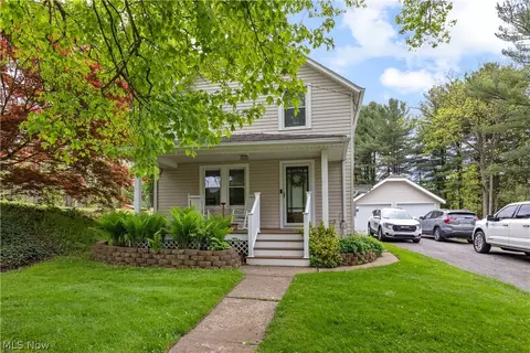 2462 Myersville Rd, Uniontown, OH 44685
