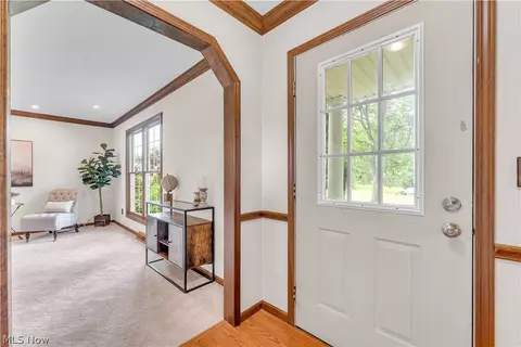 Entry Way - 4320 E Sprague Rd, Broadview Heights, OH 44147 photo 2 of 4