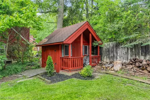Exterior - 4320 E Sprague Rd, Broadview Heights, OH 44147 photo 8 of 12