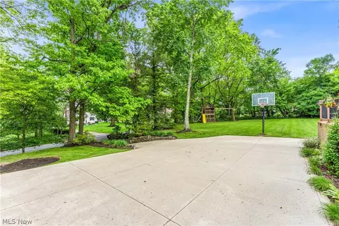 Exterior - 4320 E Sprague Rd, Broadview Heights, OH 44147 photo 9 of 12