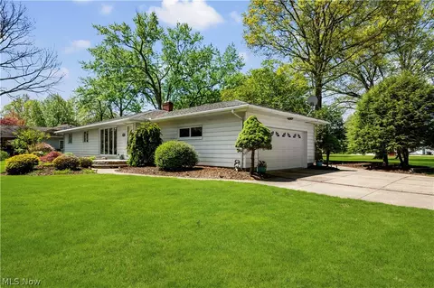3720 Brookside Dr, Norton, OH 44203