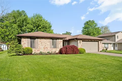 35671 Chesterfield Dr, North Ridgeville, OH 44039