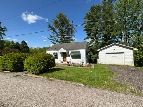 8751 W Fair St, Mineral City, OH 44656