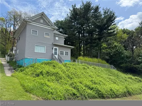 1126 Jennings Ave, East Liverpool, OH 43920