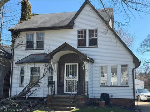 4014 Rosemond Rd, Cleveland Heights, OH 44121