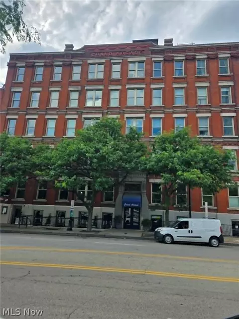 408 W Saint Clair Ave #311, Cleveland, OH 44113