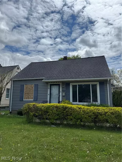 13402 Shady Oak Blvd, Garfield Heights, OH 44125