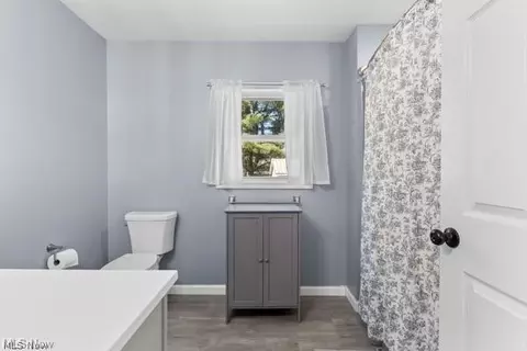 Bath - 35 Lyle Rd, Wheeling, WV 26003 photo 1 of 2