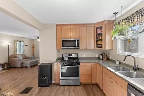Kitchen - 35 Lyle Rd, Wheeling, WV 26003 photo 4 of 4