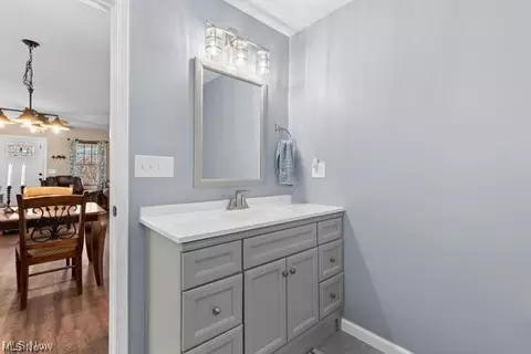 Bath - 35 Lyle Rd, Wheeling, WV 26003 photo 2 of 2