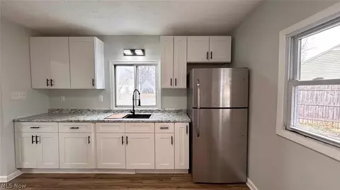 Kitchen - 4061 Gregus Ave, Lorain, OH 44055 photo 4 of 6