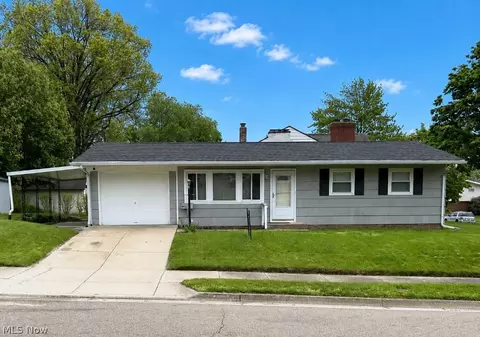 270 E Ralston Ave, Akron, OH 44301