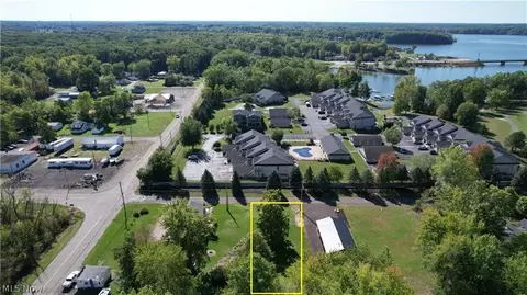 Milton Avenue, Lake Milton, OH 44429