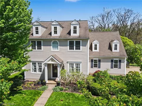 37 Clayton Ct, Hudson, OH 44236