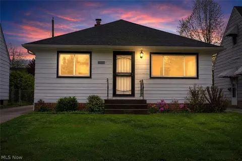 21506 Kenyon St, Maple Heights, OH 44137