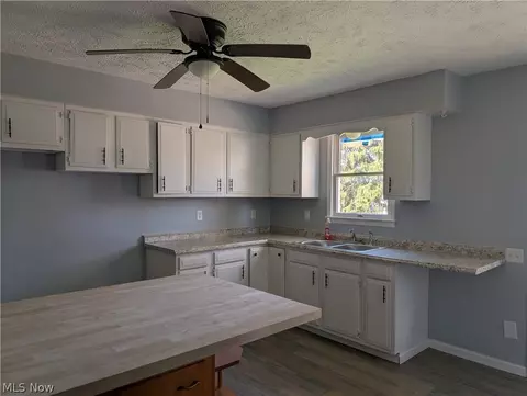 Kitchen - 909 E 16th St, Ashtabula, OH 44004 photo 1 of 1