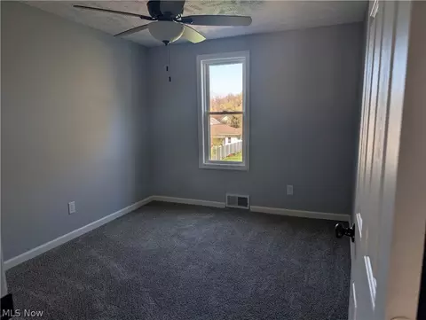 Bedroom - 909 E 16th St, Ashtabula, OH 44004 photo 1 of 3