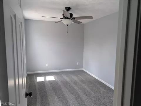 Bedroom - 909 E 16th St, Ashtabula, OH 44004 photo 3 of 3