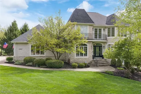 12683 Tall Timber Cir, North Royalton, OH 44133