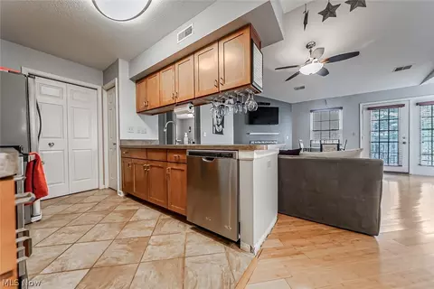 22586 Lenox Dr, Fairview Park, OH 44126 | MLS# 5207481 | 38 Photos