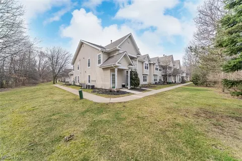 22586 Lenox Dr, Fairview Park, OH 44126 | MLS# 5207481 | 38 Photos