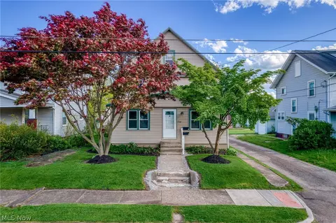 2906 7th St NW, Canton, OH 44708