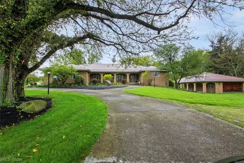 8243 N Lima Rd, Poland, OH 44514