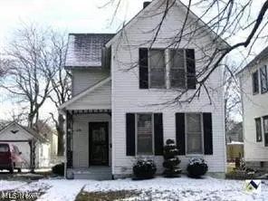 212 E 30, Lorain, OH 44055
