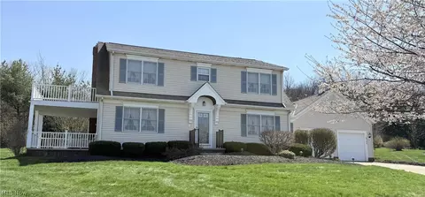 8160 Buckboard Ln, Mentor, OH 44060